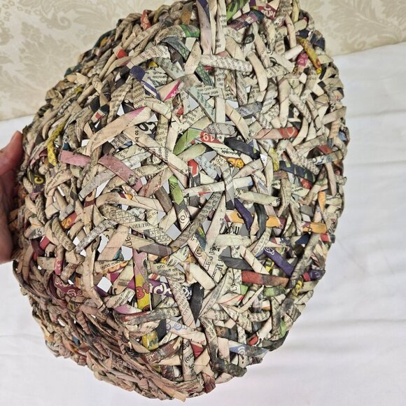 Handmade Double Handled Oval Shaped Basket Made From Newspapers - Picture 9 of 10